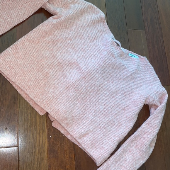 SUBDUED PINK TIE BACK SLIGHTLY CROPPED SWEATER - Picture 4 of 4